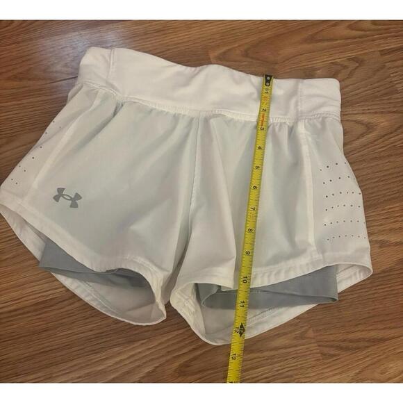 Under Armour Shorts Size XS - Picture 2 of 7